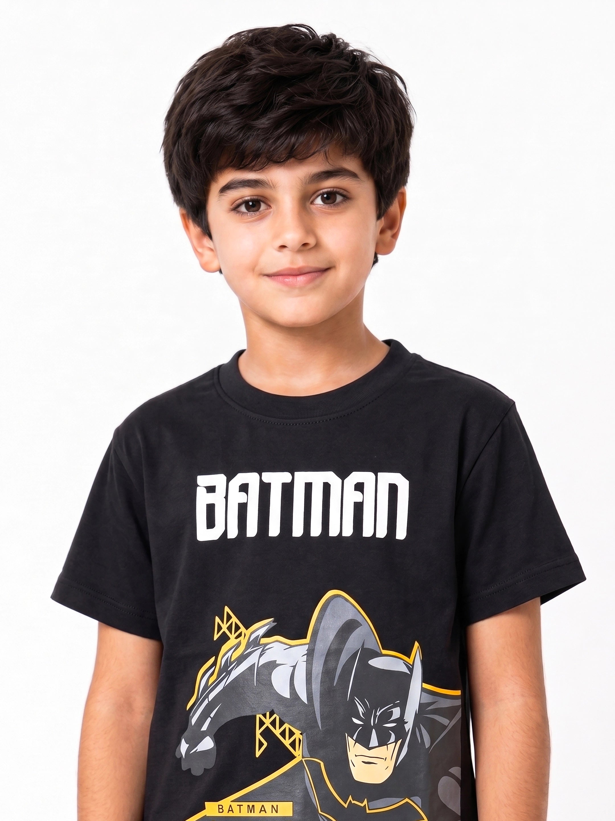 Boys Batman graphic tee by Juniors.pk