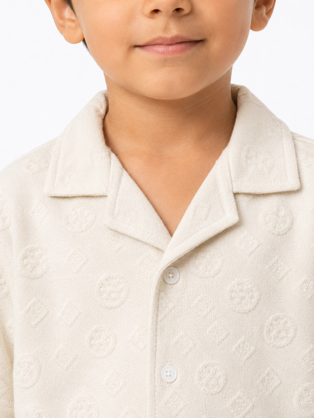 Boys boxy fit embossed resort co-ord set by Juniors.pk