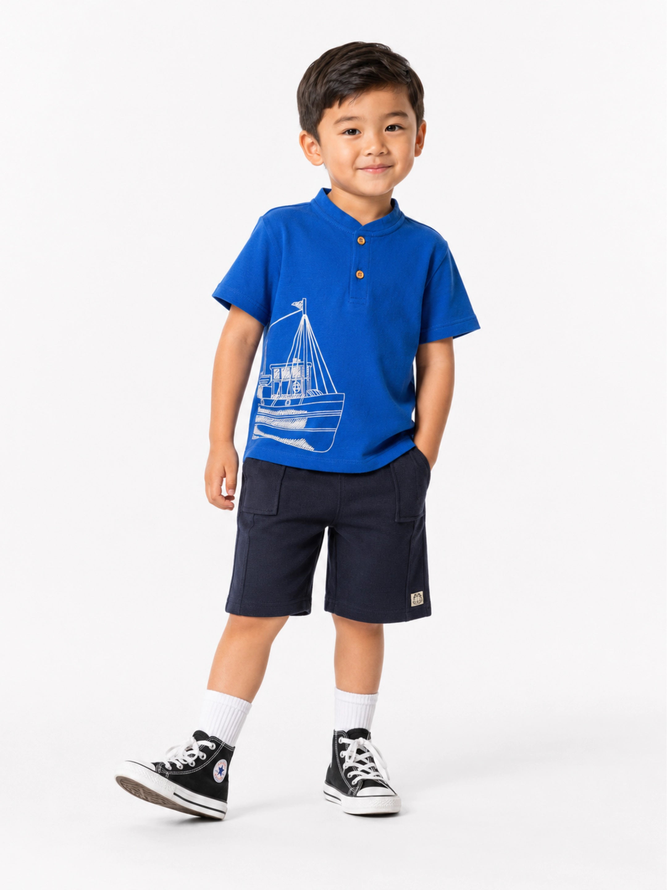 Boys textured waffle shorts by Juniors.pk